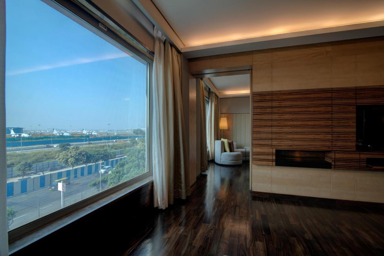 Jw Marriott Hotel New Delhi Aerocity Eksteriør billede Suite at the Taj Bengal